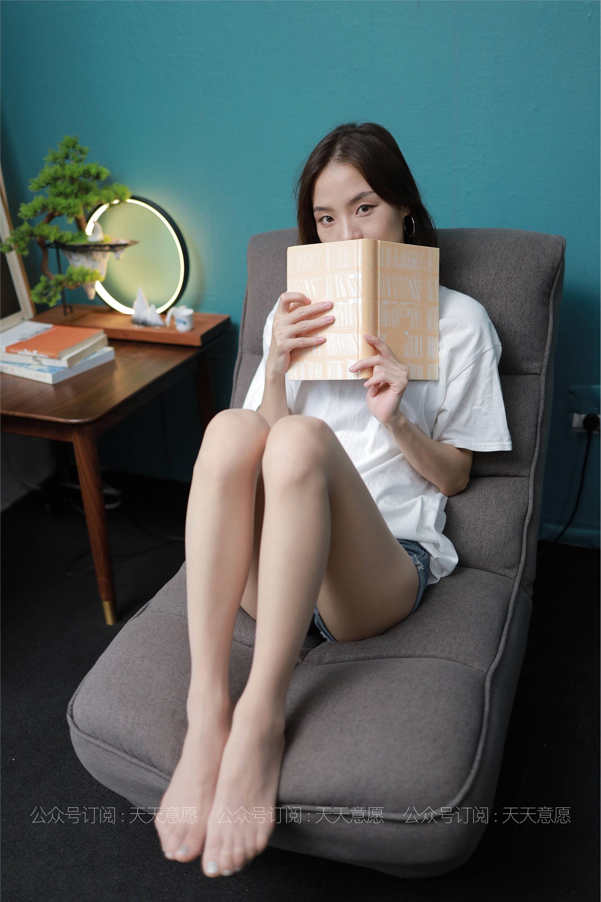 IESS异思趣向  2021.08.03 丝享家878：小六《邻家少女爱看书》